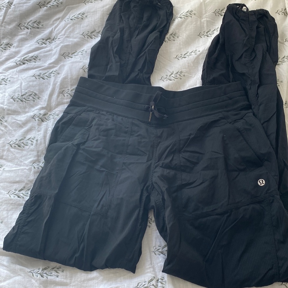 lululemon joggers!